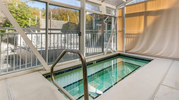 Sleep Inn & Suites Gatlinburg, TN Pool