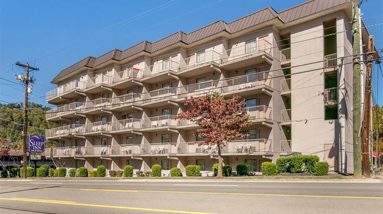 Sleep Inn & Suites Gatlinburg, TN Exterior