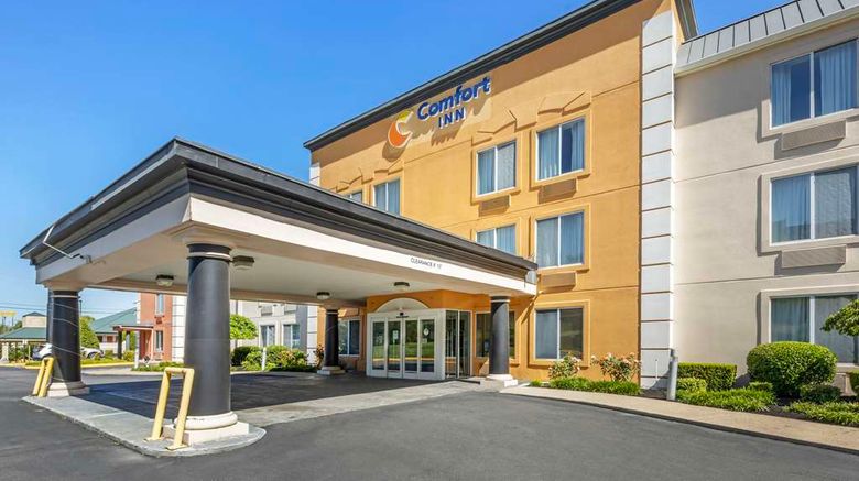 <b>Comfort Inn Dickson Exterior</b>. Images powered by <a href="https://iceportal.shijigroup.com/" title="IcePortal" target="_blank">IcePortal</a>.
