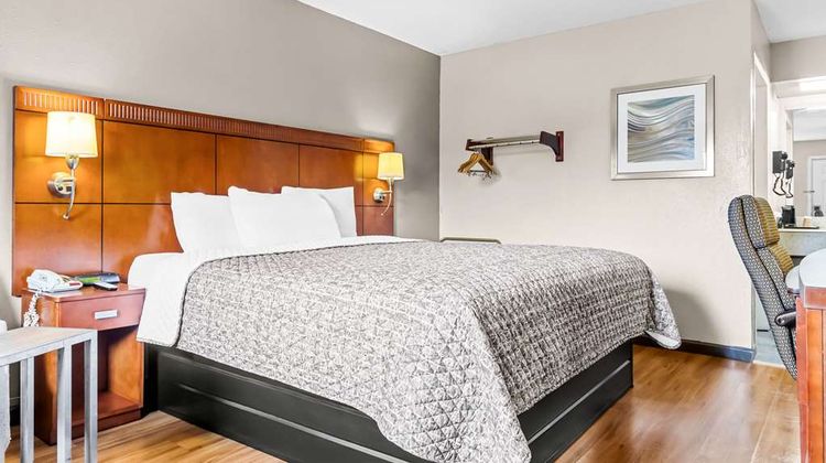 Rodeway Inn Lexington West Room