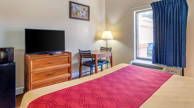 Econo Lodge Lookout Mountain Room