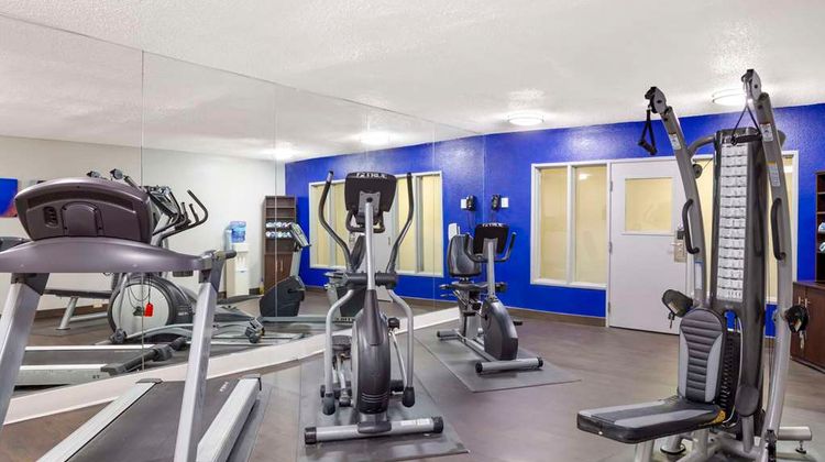 Comfort Suites Airport Health