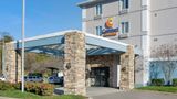 Comfort Suites Airport Exterior