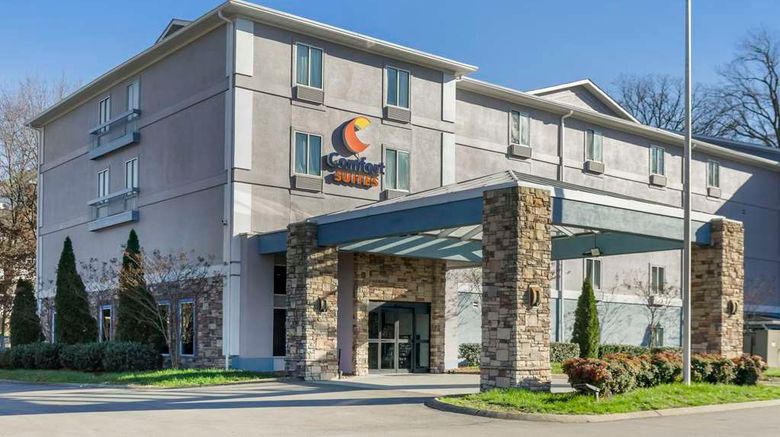 <b>Comfort Suites Airport Exterior</b>. Images powered by <a href="https://iceportal.shijigroup.com/" title="IcePortal" target="_blank">IcePortal</a>.
