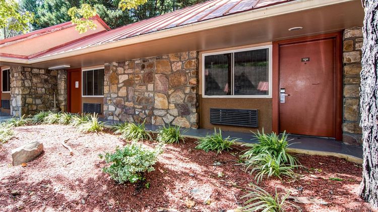 Quality Inn Creekside Exterior