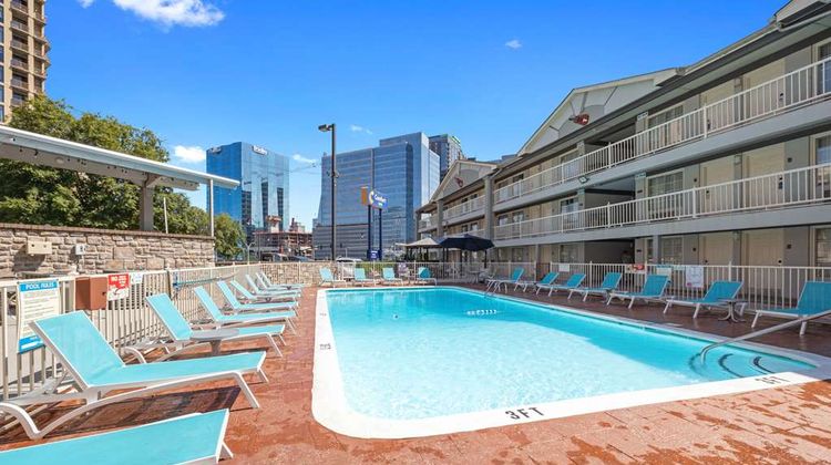 Comfort Inn Downtown-Music City Center Pool