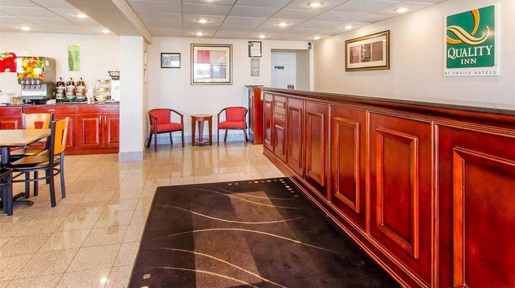 Quality Inn Lobby
