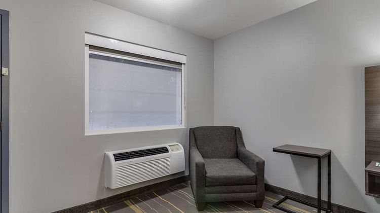 Quality Inn Interstate Room