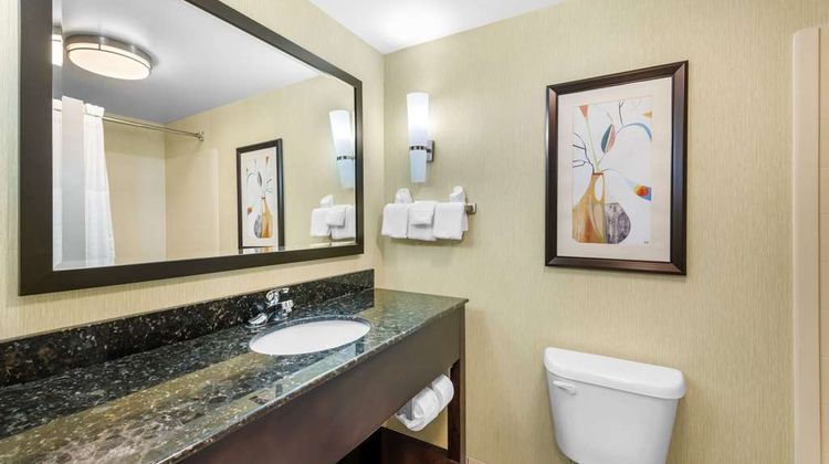 Comfort Suites Knoxville West Room