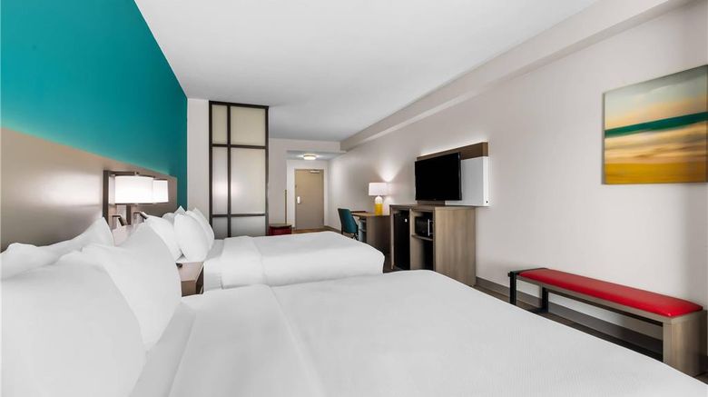 <b>Comfort Suites Knoxville West Suite</b>. Images powered by <a href="https://iceportal.shijigroup.com/" title="IcePortal" target="_blank">IcePortal</a>.
