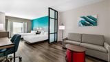 <b>Comfort Suites Knoxville West Suite</b>. Images powered by <a href="https://iceportal.shijigroup.com/" title="IcePortal" target="_blank">IcePortal</a>.
