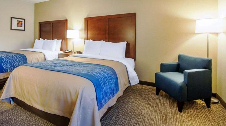 <b>Comfort Inn Room</b>. Images powered by <a href="https://iceportal.shijigroup.com/" title="IcePortal" target="_blank">IcePortal</a>.