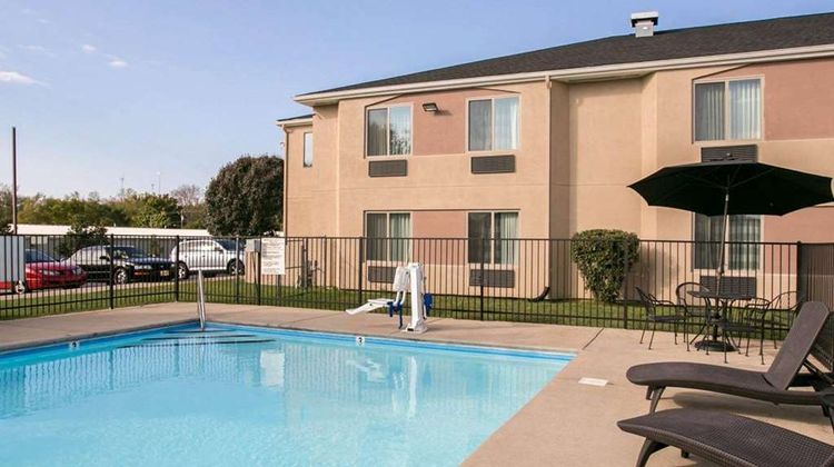 Sleep Inn Pool