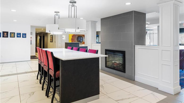 <b>Best Western Plus New Richmond Inn/Stes Lobby</b>. Images powered by <a href="https://iceportal.shijigroup.com/" title="IcePortal" target="_blank">IcePortal</a>.
