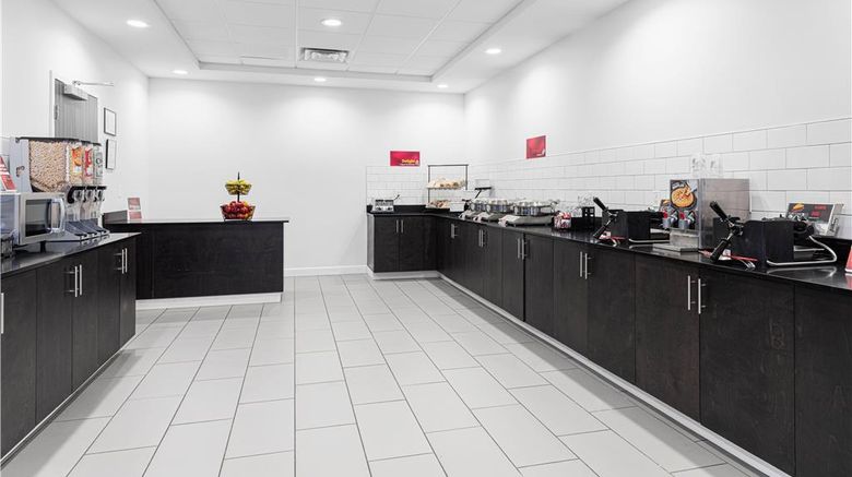 <b>Best Western Plus New Richmond Inn/Stes Restaurant</b>. Images powered by <a href="https://iceportal.shijigroup.com/" title="IcePortal" target="_blank">IcePortal</a>.