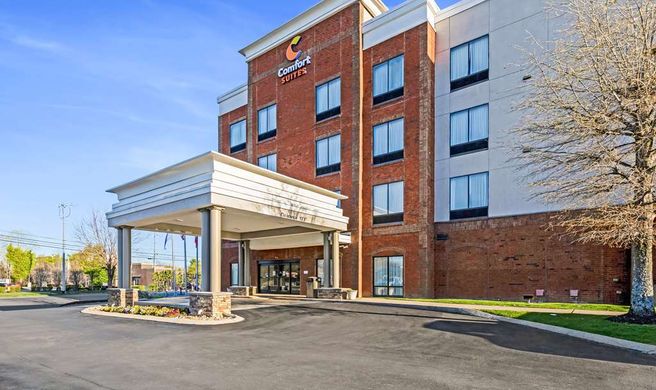 Comfort Suites Murfreesboro Shopping District Exterior