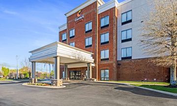 Comfort Suites Murfreesboro Shopping District