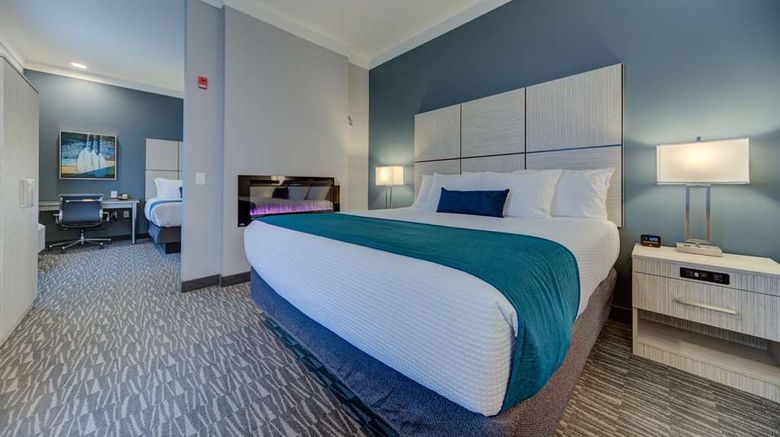 <b>Best Western Premier Peppertree Inn Suite</b>. Images powered by <a href="https://iceportal.shijigroup.com/" title="IcePortal" target="_blank">IcePortal</a>.