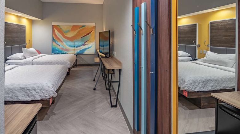 <b>Tru by Hilton Garland/Richards Room</b>. Images powered by <a href="https://iceportal.shijigroup.com/" title="IcePortal" target="_blank">IcePortal</a>.