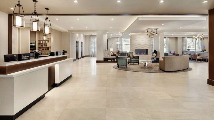 Homewood Suites Rosslyn Key Bridge Lobby