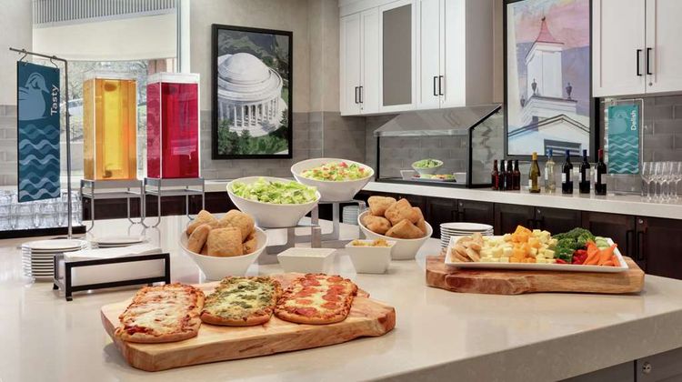 Homewood Suites Rosslyn Key Bridge Restaurant