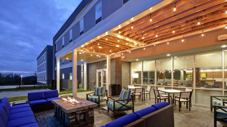 Home2 Suites by Grand Rapids North Exterior