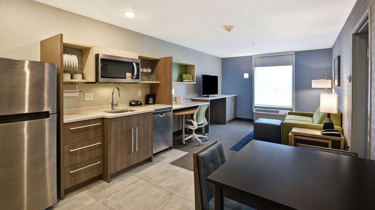 Home2 Suites by Grand Rapids North Room