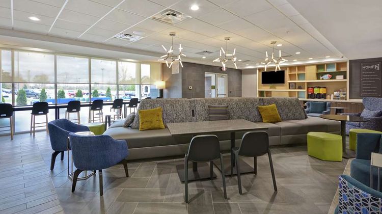 Home2 Suites by Grand Rapids North Lobby