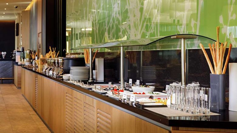 <b>Hilton Garden Inn Novorossiysk Restaurant</b>. Images powered by <a href="https://iceportal.shijigroup.com/" title="IcePortal" target="_blank">IcePortal</a>.