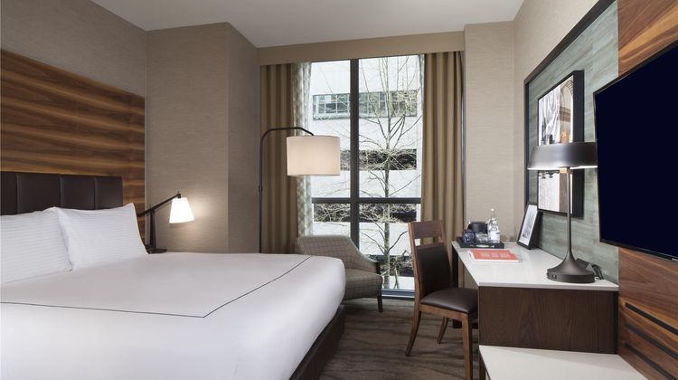 The Porter Portland, Curio Collection Room