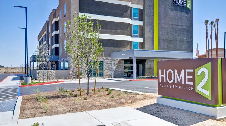 Home2 Suites by Hilton Palmdale Exterior