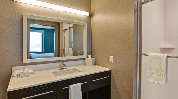 Home2 Suites by Hilton Palmdale Room