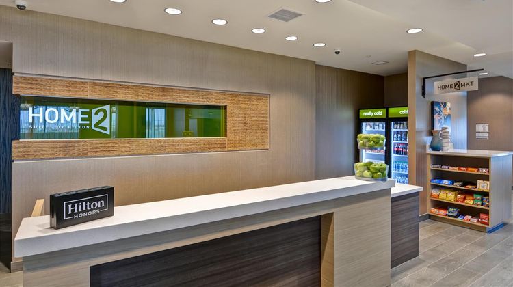 Home2 Suites by Hilton Palmdale Lobby