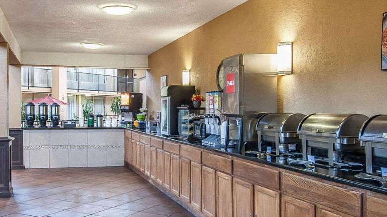 <b>Clarion Inn Murfreesboro Old Fort Pkwy Restaurant</b>. Images powered by <a href="https://iceportal.shijigroup.com/" title="IcePortal" target="_blank">IcePortal</a>.