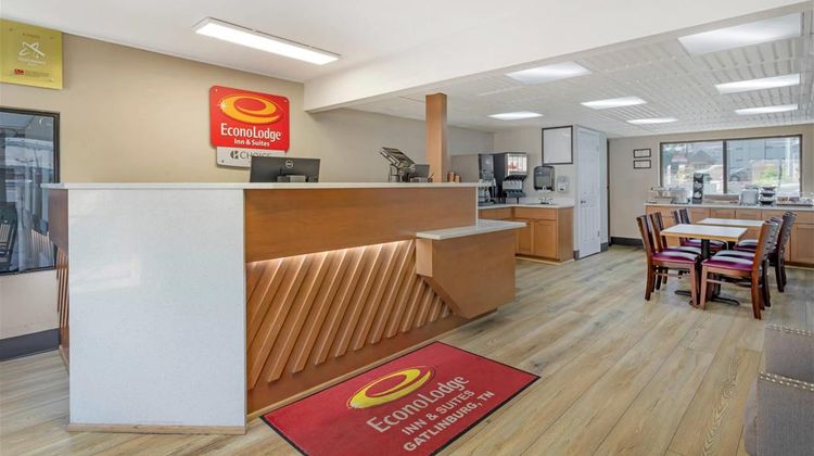Econo Lodge Inn & Suites Lobby