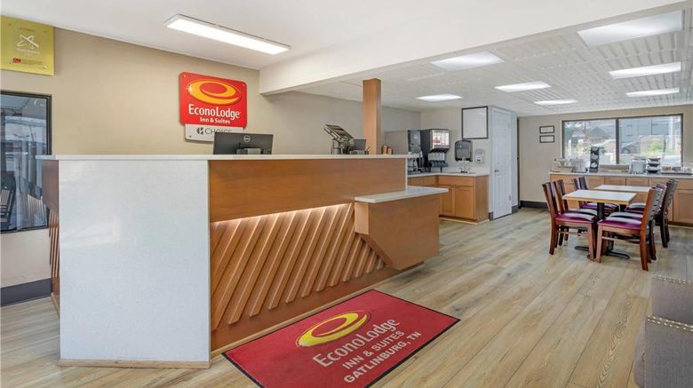 <b>Econo Lodge Inn & Suites Lobby</b>. Images powered by <a href="https://iceportal.shijigroup.com/" title="IcePortal" target="_blank">IcePortal</a>.