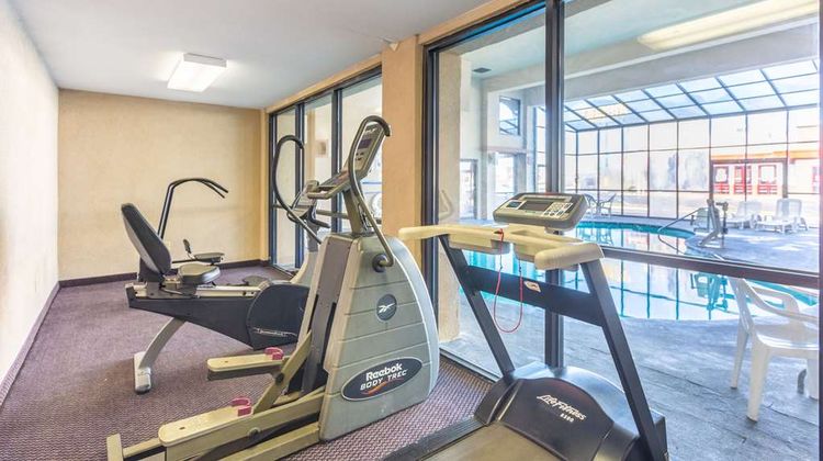 Econo Lodge Inn and Suites Clarksville Health