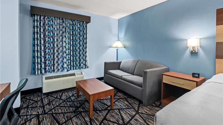 <b>Quality Inn Hixson Room</b>. Images powered by <a href="https://iceportal.shijigroup.com/" title="IcePortal" target="_blank">IcePortal</a>.