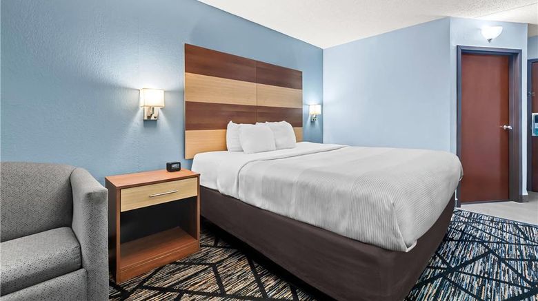 <b>Quality Inn Hixson Room</b>. Images powered by <a href="https://iceportal.shijigroup.com/" title="IcePortal" target="_blank">IcePortal</a>.