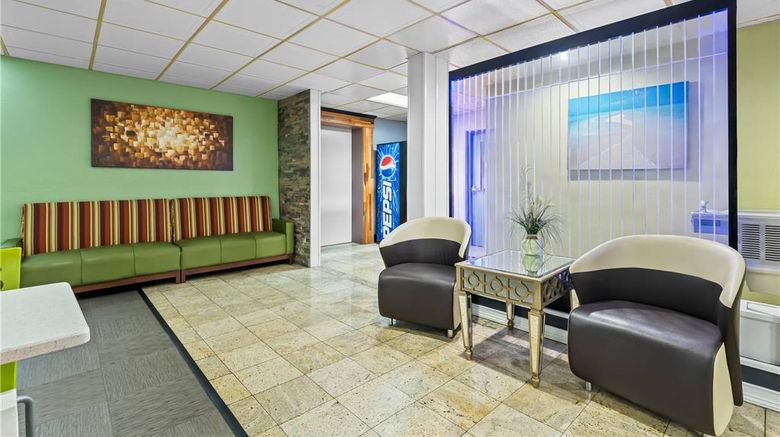 <b>Quality Inn Hixson Lobby</b>. Images powered by <a href="https://iceportal.shijigroup.com/" title="IcePortal" target="_blank">IcePortal</a>.