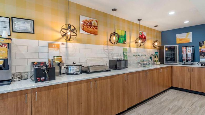 <b>Quality Inn & Suites Chattanooga Restaurant</b>. Images powered by <a href="https://iceportal.shijigroup.com/" title="IcePortal" target="_blank">IcePortal</a>.