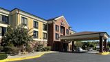 <b>Comfort Inn & Suites Exterior</b>. Images powered by <a href="https://iceportal.shijigroup.com/" title="IcePortal" target="_blank">IcePortal</a>.