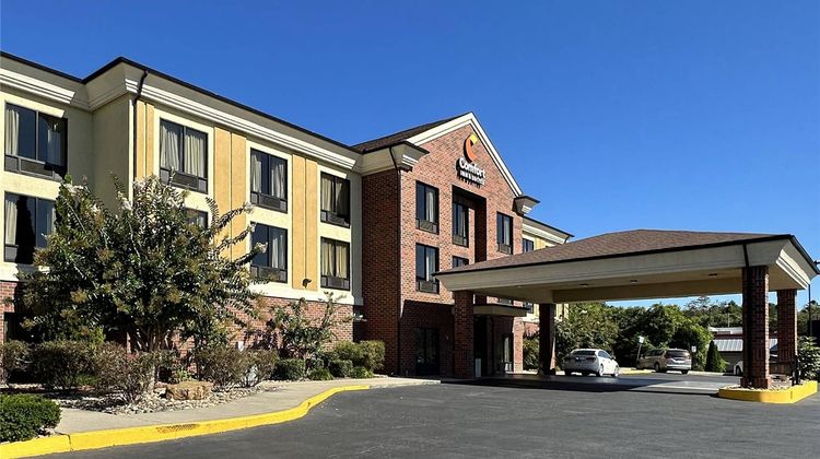 Comfort Inn & Suites Exterior
