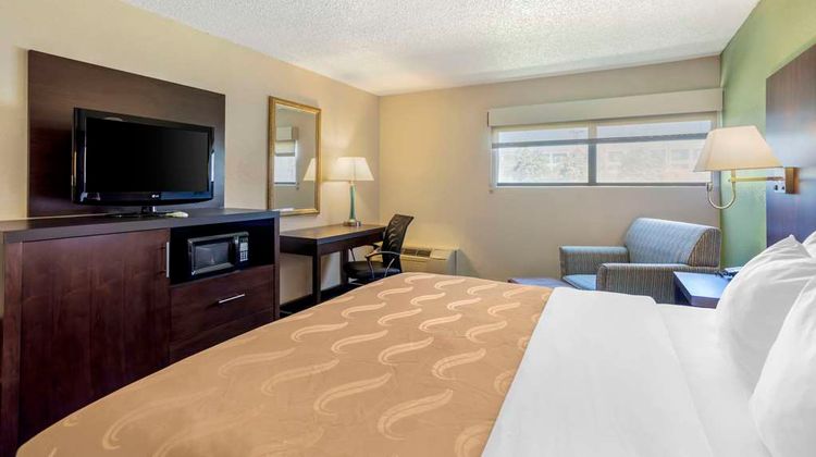 Quality Inn Cookeville Room