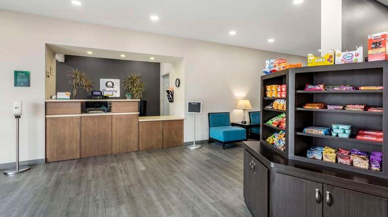 <b>Quality Inn Cookeville Lobby</b>. Images powered by <a href="https://iceportal.shijigroup.com/" title="IcePortal" target="_blank">IcePortal</a>.