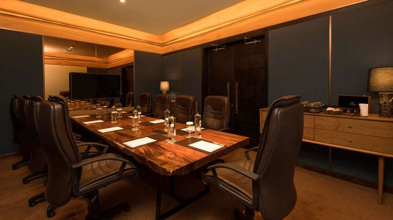 <b>DoubleTree by Hilton Weerawila Rajawarna Meeting</b>. Images powered by <a href="https://iceportal.shijigroup.com/" title="IcePortal" target="_blank">IcePortal</a>.