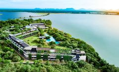 DoubleTree by Hilton Weerawila Rajawarna