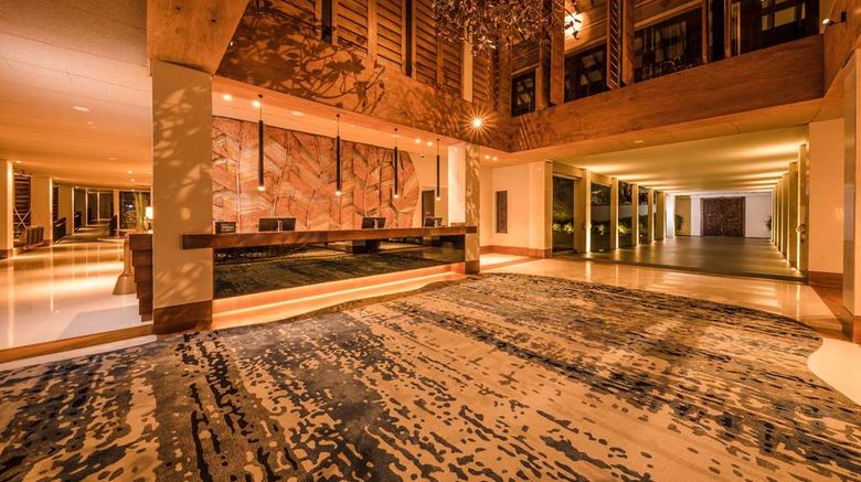 <b>DoubleTree by Hilton Weerawila Rajawarna Lobby</b>. Images powered by <a href="https://iceportal.shijigroup.com/" title="IcePortal" target="_blank">IcePortal</a>.