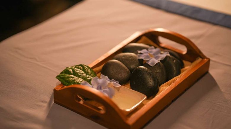 <b>DoubleTree by Hilton Weerawila Rajawarna Recreation</b>. Images powered by <a href="https://iceportal.shijigroup.com/" title="IcePortal" target="_blank">IcePortal</a>.