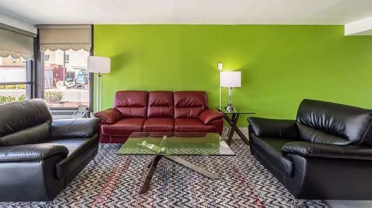 Quality Inn Franklin - Cool Springs Area Lobby